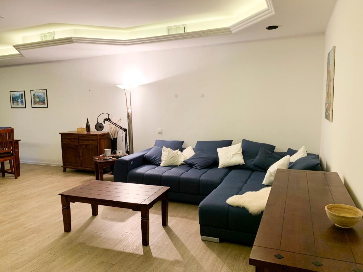 Grosse & Voll Ausgestattete Apartments, Studios, Doppelzimmer, Workspace, Parkplatz, Netflix, Prime & Schnelles Wifi In Ruhiger Lage Mit Garten ルドルシュタット エクステリア 写真