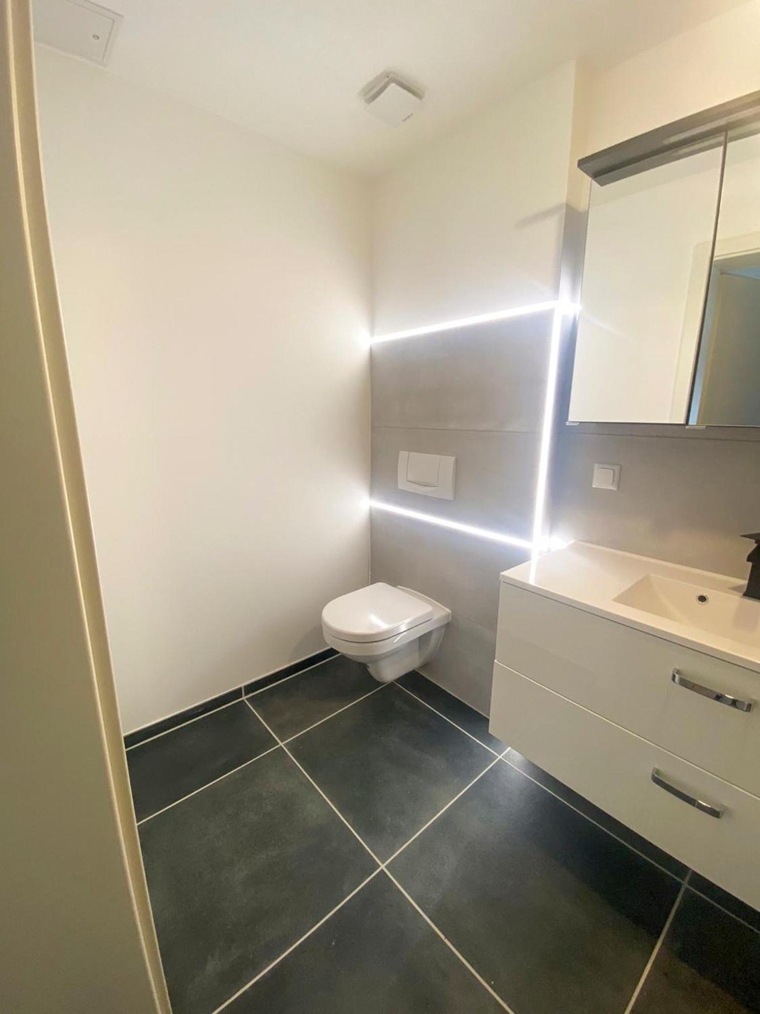 Grosse & Voll Ausgestattete Apartments, Studios, Doppelzimmer, Workspace, Parkplatz, Netflix, Prime & Schnelles Wifi In Ruhiger Lage Mit Garten ルドルシュタット エクステリア 写真
