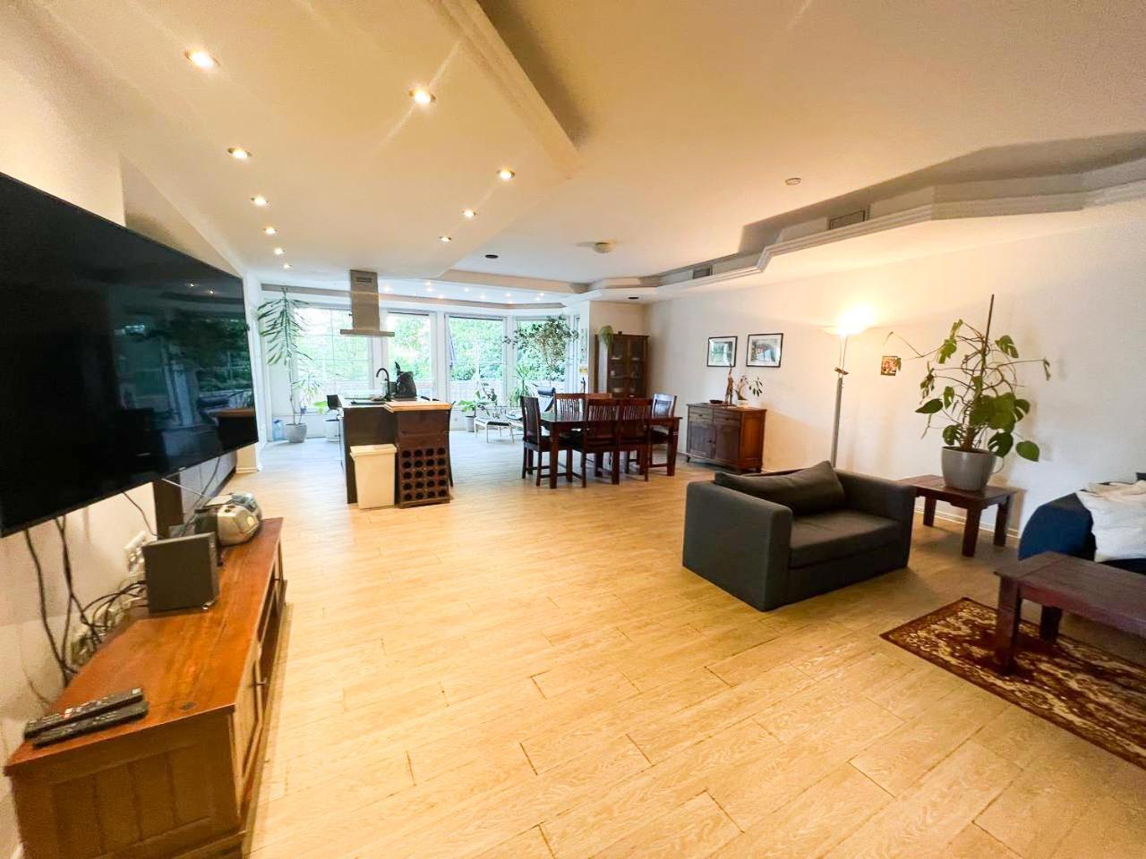 Grosse & Voll Ausgestattete Apartments, Studios, Doppelzimmer, Workspace, Parkplatz, Netflix, Prime & Schnelles Wifi In Ruhiger Lage Mit Garten ルドルシュタット エクステリア 写真